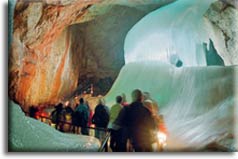 Ледяная пещера Eisriesenwelt